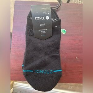 Women’s Stance Casual Athletic Mid Tab  Small sz socks